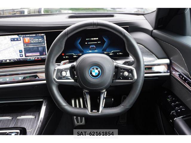 Bmw i7 2025-09 8665863-24