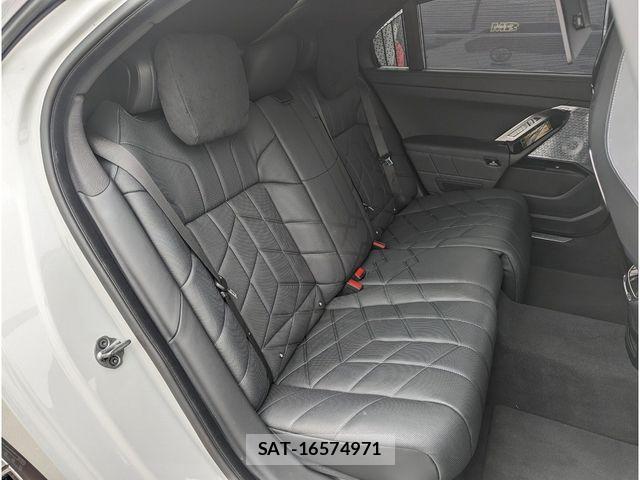 Bmw i7 2023-05 8665862-9