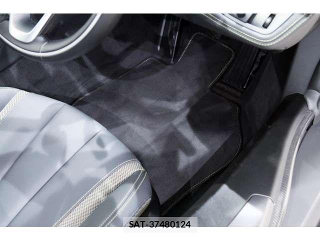Bmw I8 2017-07 8206601-11