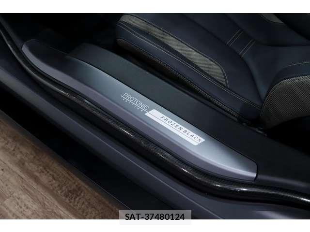 Bmw I8 2017-07 8206601-14