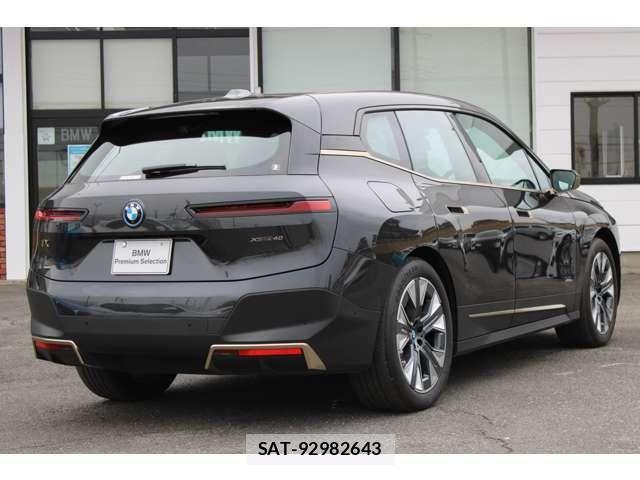 Bmw IX 2022-01 207811-13