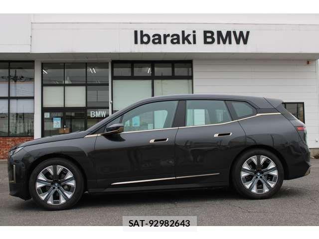 Bmw IX 2022-01 207811-16