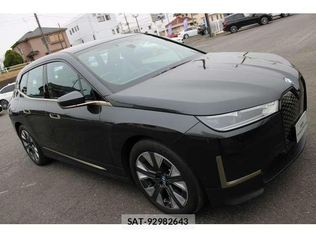 Bmw IX 2022-01 207811-17