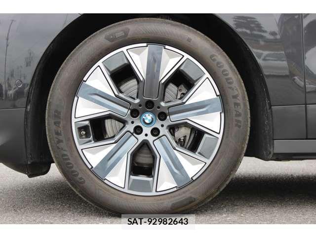 Bmw IX 2022-01 207811-4