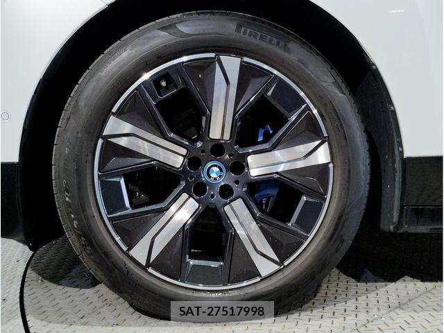 Bmw IX 2023-06 6007454-16