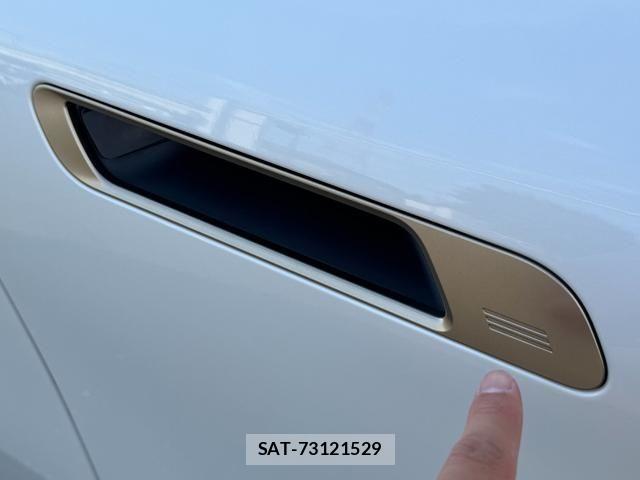 Bmw IX 2022-06 7721438-13