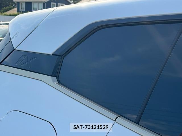 Bmw IX 2022-06 7721438-14