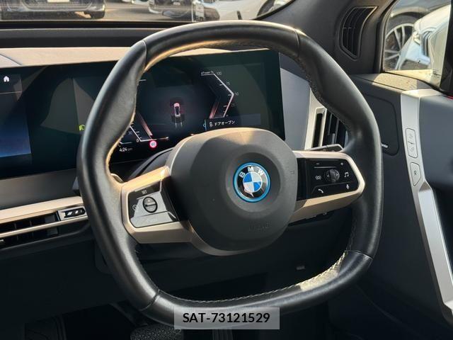 Bmw IX 2022-06 7721438-21