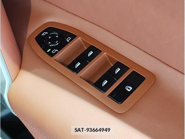 Bmw IX 2025-07 7960679-21