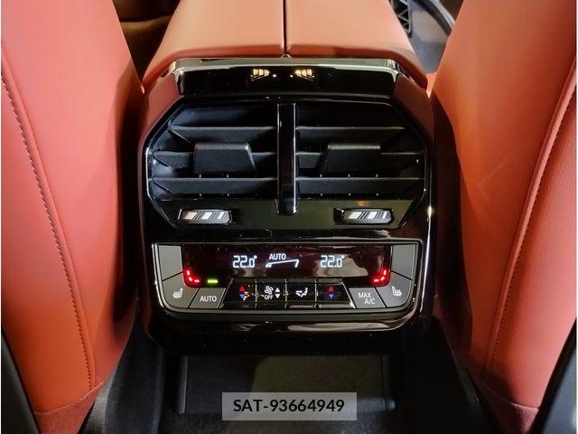 Bmw IX 2025-07 7960679-27
