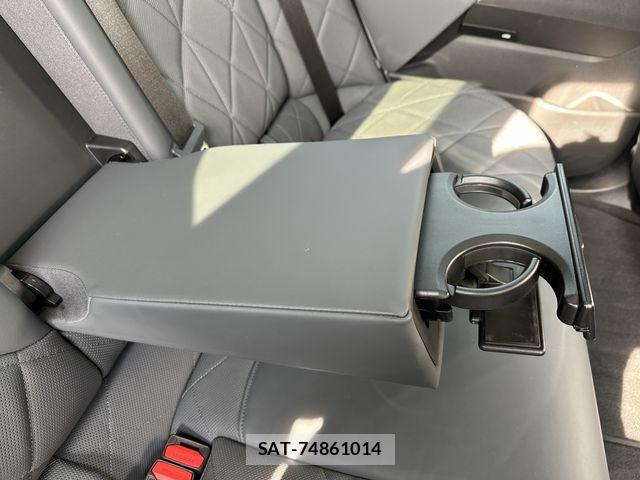 Bmw IX 2023-06 8098272-21