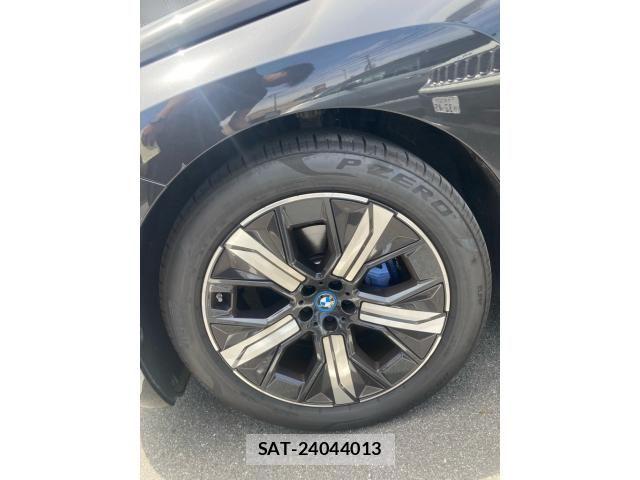 Bmw IX 2022-11 8244710-6