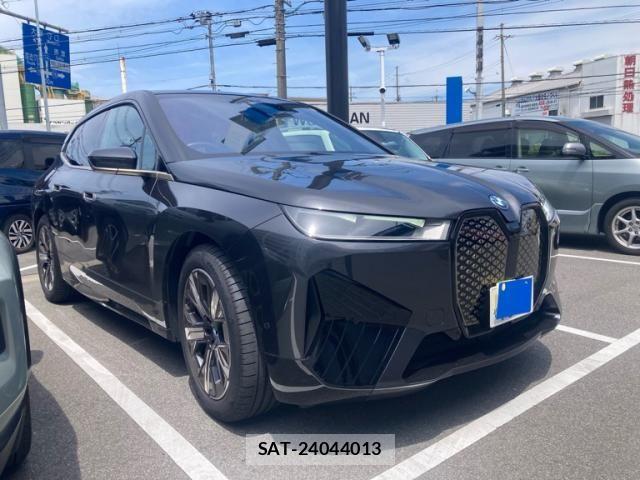Bmw IX 2022-11 8244710-1