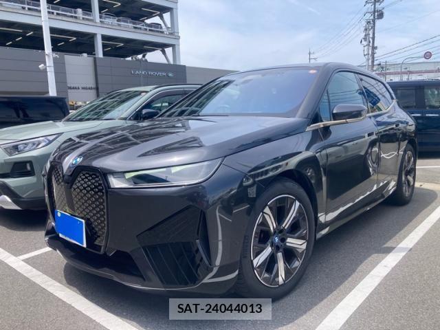 Bmw IX 2022-11 8244710-2