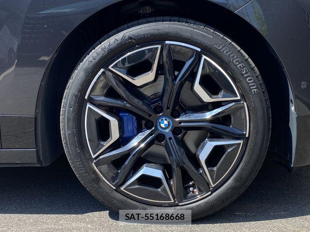 Bmw IX 2023-06 8313364-26