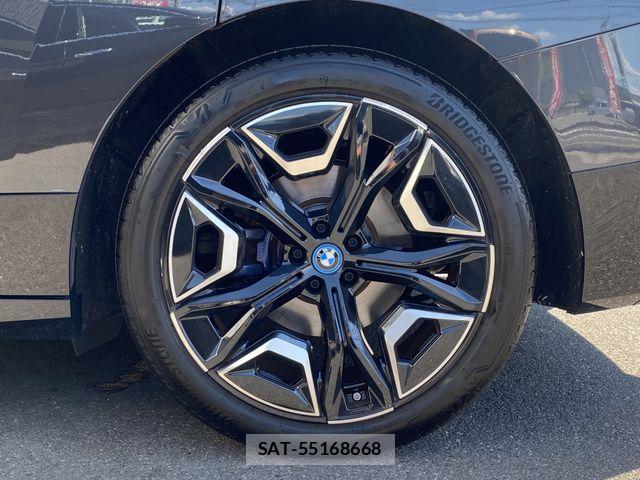 Bmw IX 2023-06 8313364-28