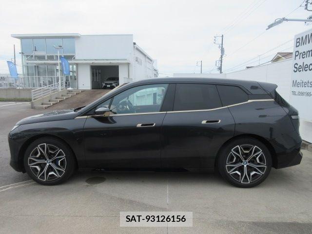 Bmw IX 2022-06 8795391-20