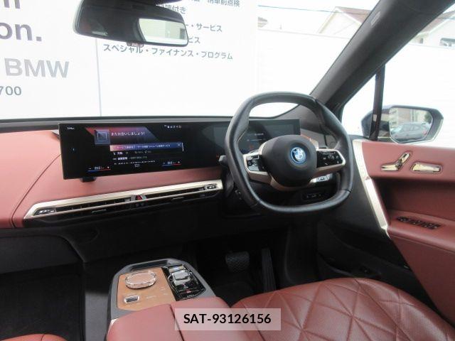 Bmw IX 2022-06 8795391-7