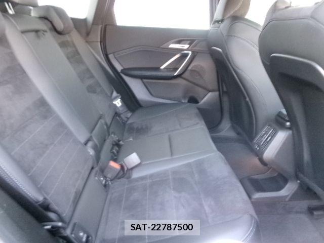 Bmw iX1 2025-09 6675180-14