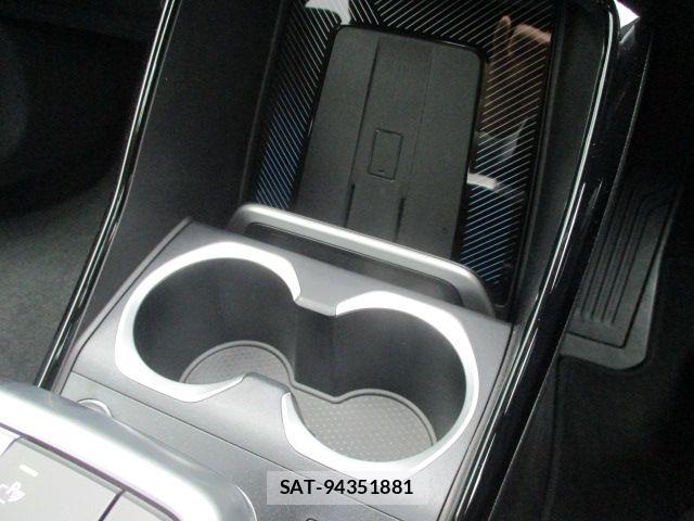 Bmw iX1 2025-09 6814005-15