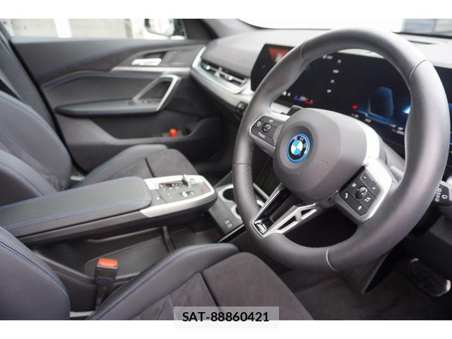 Bmw iX1 2026-01 7249917-10