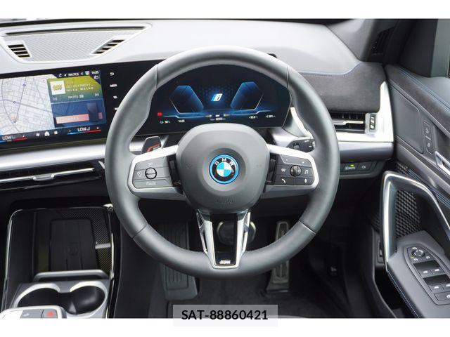 Bmw iX1 2026-01 7249917-16