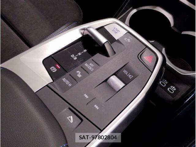 Bmw iX1 2024-10 7325956-23