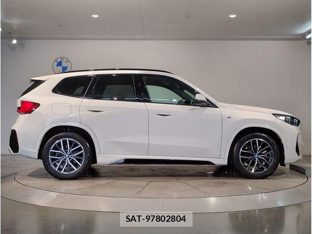 Bmw iX1 2024-10 7325956-7