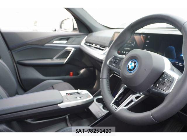 Bmw iX1 2026-01 7357007-17