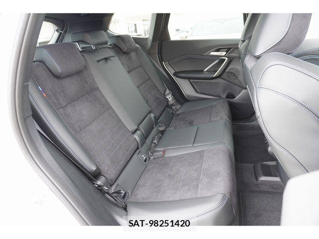 Bmw iX1 2026-01 7357007-18