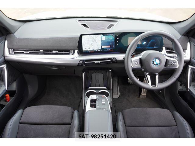 Bmw iX1 2026-01 7357007-24
