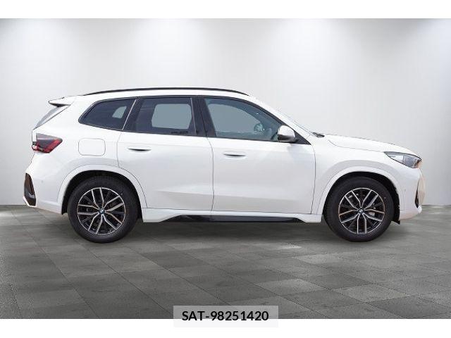 Bmw iX1 2026-01 7357007-4