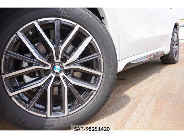 Bmw iX1 2026-01 7357007-5