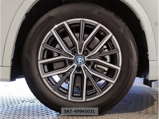 Bmw iX1 2025-06 7561886-9