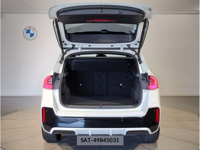 Bmw iX1 2025-06 7561886-8