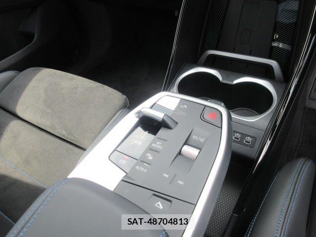 Bmw iX1 2025-09 7615250-9