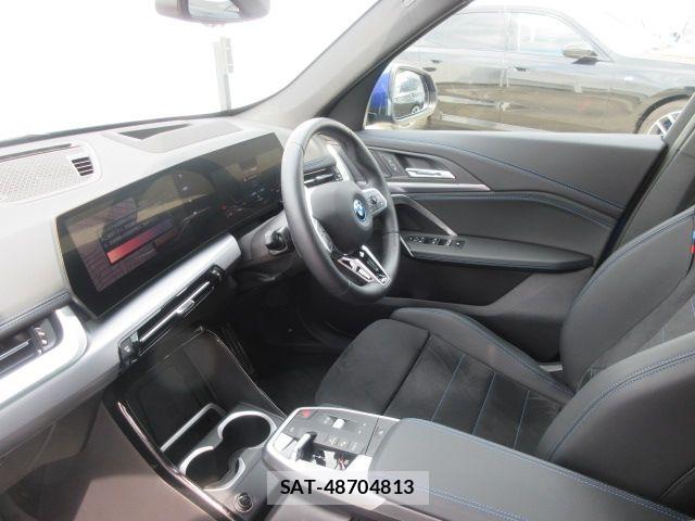 Bmw iX1 2025-09 7615250-14
