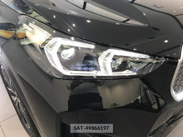 Bmw iX1 2025-12 7960680-8