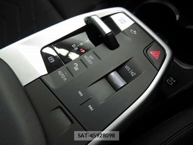 Bmw iX1 2024-04 8145530-17
