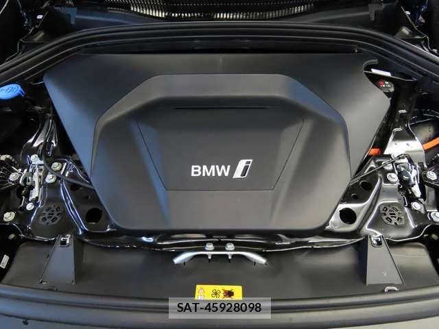 Bmw iX1 2024-04 8145530-28