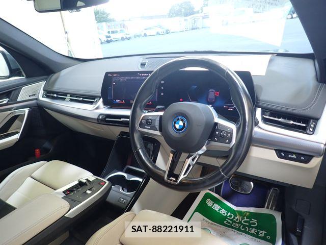 Bmw iX1 2023-10 8313369-1