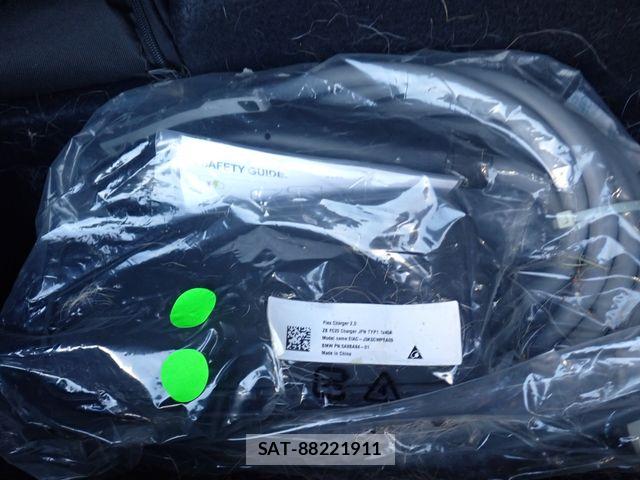 Bmw iX1 2023-10 8313369-23