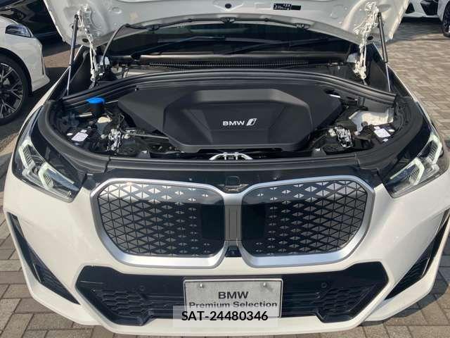 Bmw iX1 2025-09 8561290-10