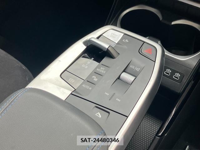Bmw iX1 2025-09 8561290-16