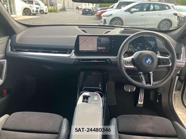 Bmw iX1 2025-09 8561290-1