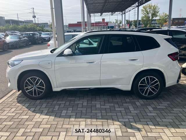 Bmw iX1 2025-09 8561290-5