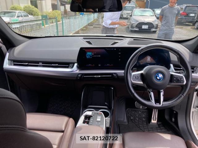 Bmw iX1 2023-11 8561293-17