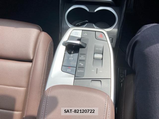 Bmw iX1 2023-11 8561293-28