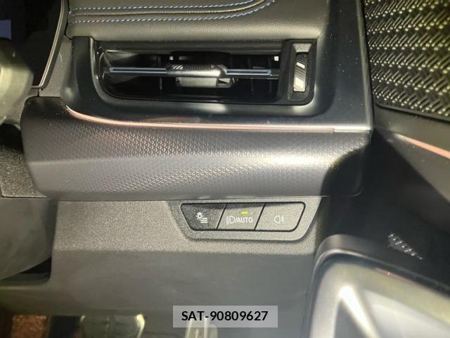 Bmw iX1 2023-09 8658215-17