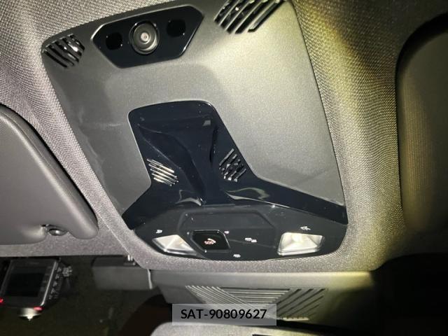 Bmw iX1 2023-09 8658215-23